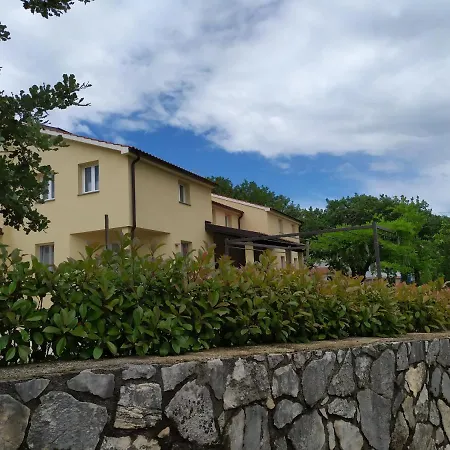 Mama Apartman Rovinjsko Selo