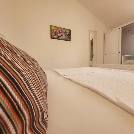 Mama * Rovinjsko Selo