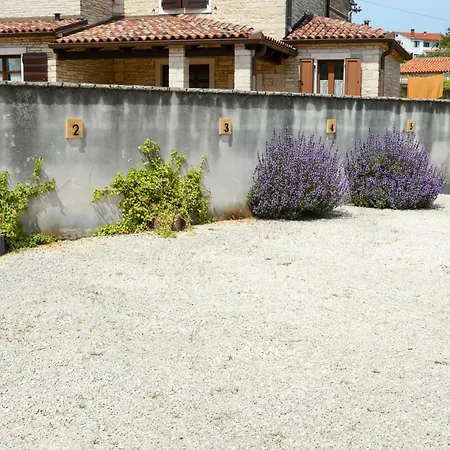 Mama * Rovinjsko Selo