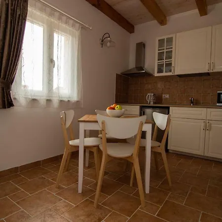 Mama Apartment Rovinjsko Selo