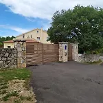 Διαμέρισμα Mama *
